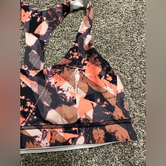 Lululemon Size 10 sports bra - Picture 2 of 7